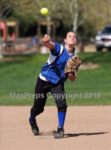 Thumbnail 1 in Vacaville vs. Del Campo photogallery.