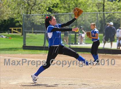 Thumbnail 3 in Vacaville vs. Del Campo photogallery.