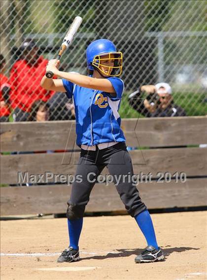 Thumbnail 3 in Vacaville vs. Del Campo photogallery.