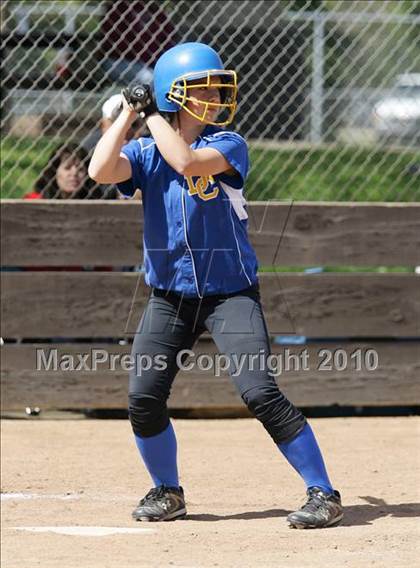 Thumbnail 1 in Vacaville vs. Del Campo photogallery.