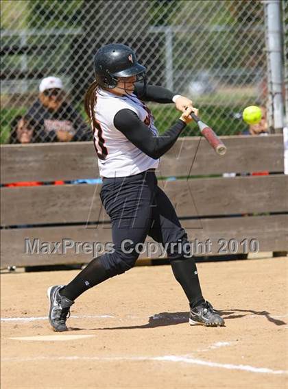 Thumbnail 1 in Vacaville vs. Del Campo photogallery.