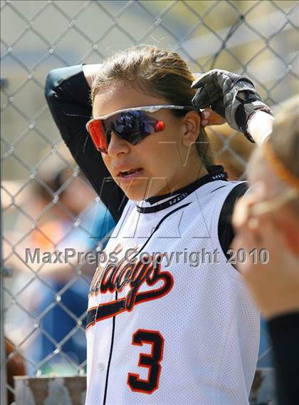 Thumbnail 3 in Vacaville vs. Del Campo photogallery.