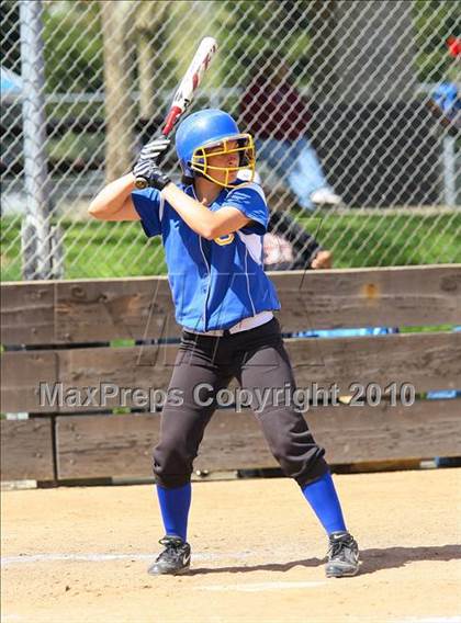 Thumbnail 3 in Vacaville vs. Del Campo photogallery.