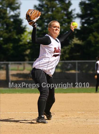 Thumbnail 2 in Vacaville vs. Del Campo photogallery.