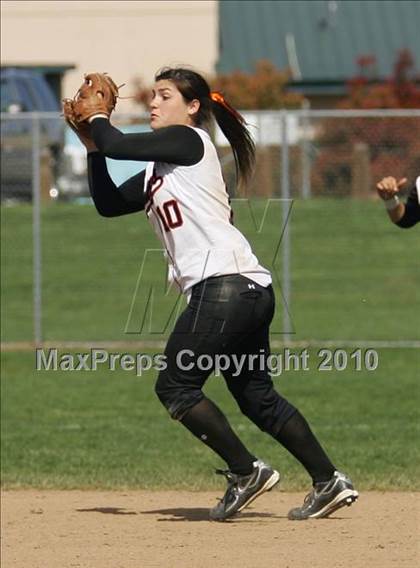Thumbnail 3 in Vacaville vs. Del Campo photogallery.