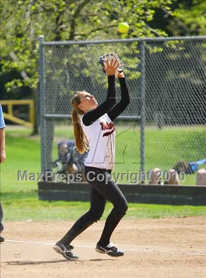 Thumbnail 1 in Vacaville vs. Del Campo photogallery.