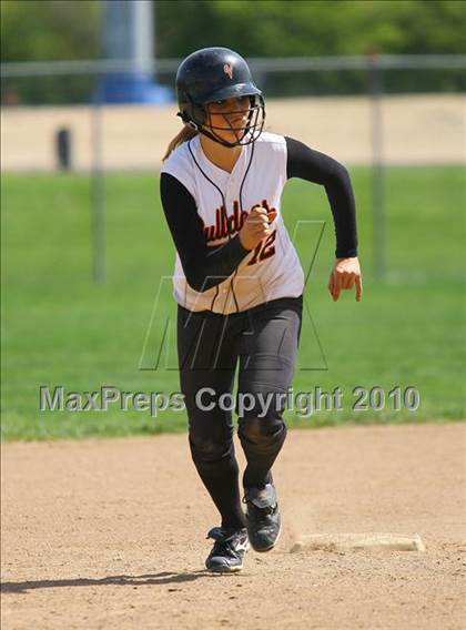 Thumbnail 3 in Vacaville vs. Del Campo photogallery.