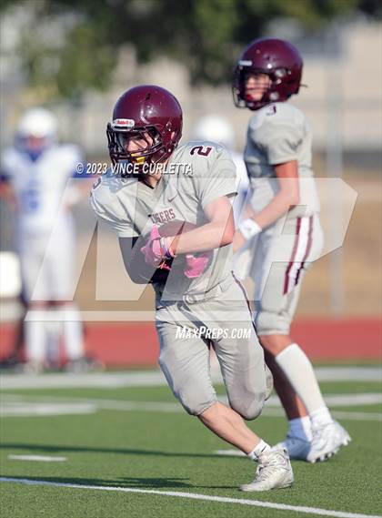 Thumbnail 3 in Lehman @ Dripping Springs photogallery.