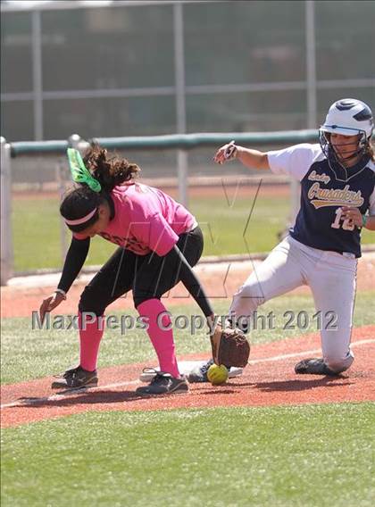 Thumbnail 3 in Southeast Career Tech vs. Mater Dei (Charger Invitational) photogallery.