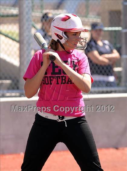 Thumbnail 2 in Southeast Career Tech vs. Mater Dei (Charger Invitational) photogallery.