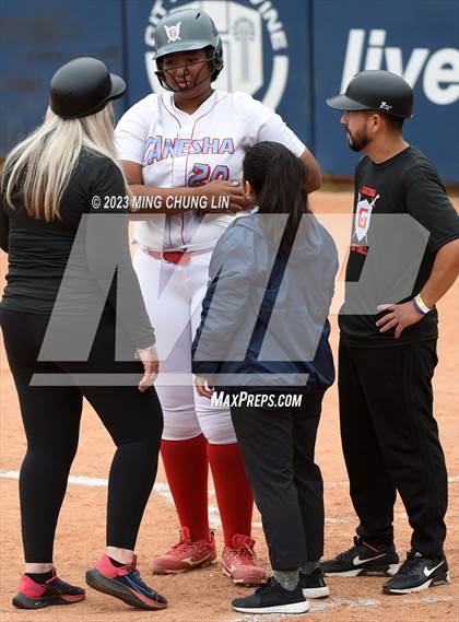 Thumbnail 3 in Ontario vs. Ganesha (CIF SS D7 Final) photogallery.
