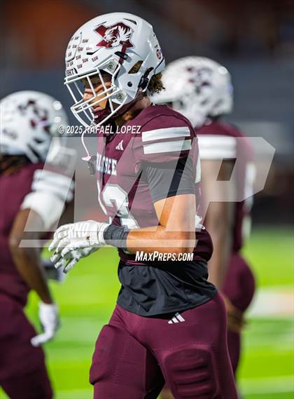 Thumbnail 2 in Silsbee vs. Sweeny (UIL 4A D2 Football Bi-District) photogallery.