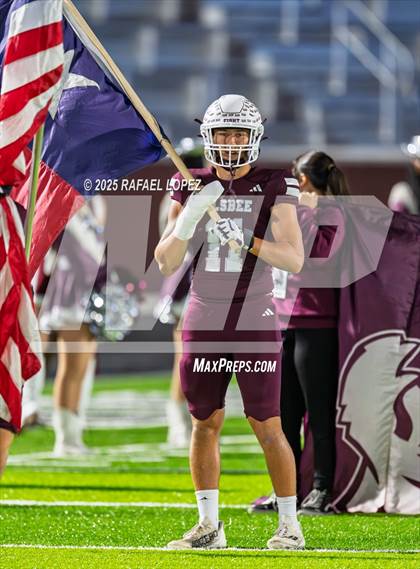 Thumbnail 3 in Silsbee vs. Sweeny (UIL Football 4A D2 Bi-District) photogallery.