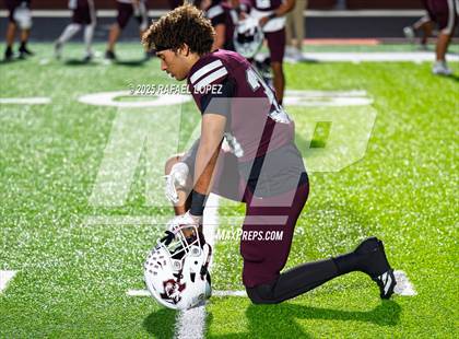 Thumbnail 3 in Silsbee vs. Sweeny (UIL 4A D2 Football Bi-District) photogallery.