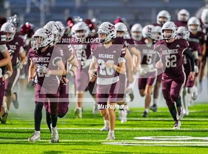Thumbnail 3 in Silsbee vs. Sweeny (UIL 4A D2 Football Bi-District) photogallery.