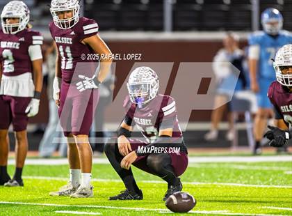 Thumbnail 1 in Silsbee vs. Sweeny (UIL Football 4A D2 Bi-District) photogallery.