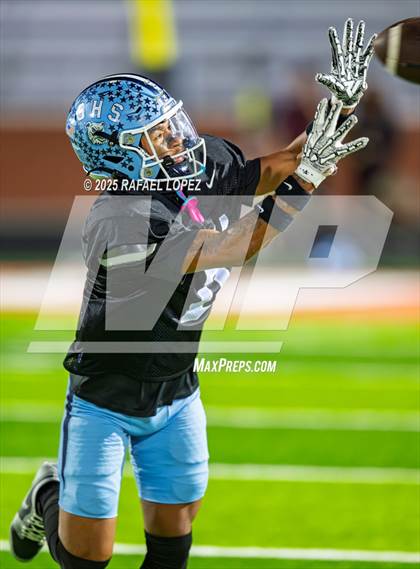 Thumbnail 3 in Silsbee vs. Sweeny (UIL Football 4A D2 Bi-District) photogallery.