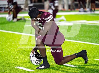 Thumbnail 2 in Silsbee vs. Sweeny (UIL Football 4A D2 Bi-District) photogallery.