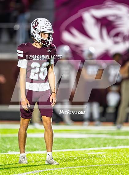 Thumbnail 2 in Silsbee vs. Sweeny (UIL 4A D2 Football Bi-District) photogallery.