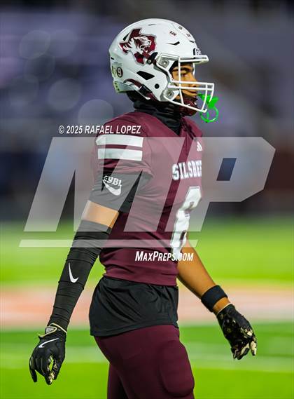 Thumbnail 2 in Silsbee vs. Sweeny (UIL Football 4A D2 Bi-District) photogallery.