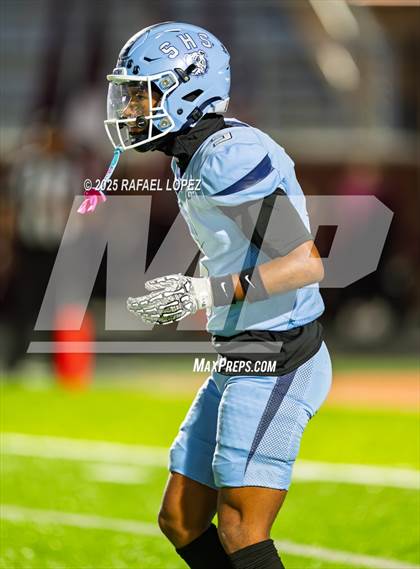 Thumbnail 2 in Silsbee vs. Sweeny (UIL Football 4A D2 Bi-District) photogallery.