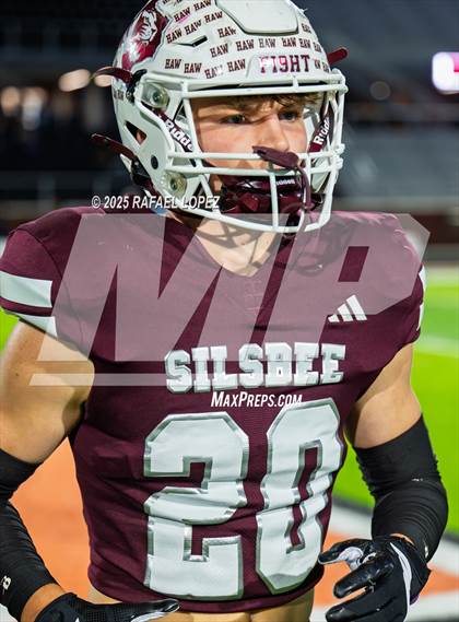 Thumbnail 1 in Silsbee vs. Sweeny (UIL 4A D2 Football Bi-District) photogallery.
