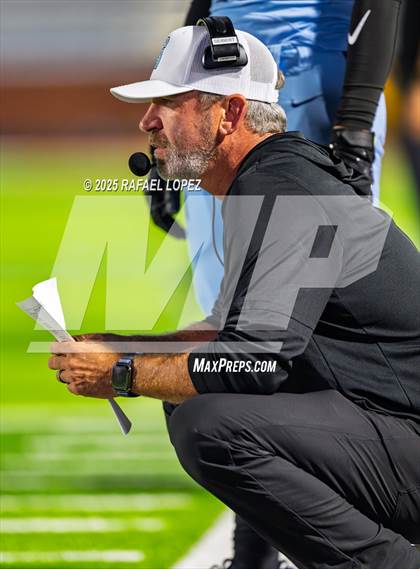 Thumbnail 3 in Silsbee vs. Sweeny (UIL Football 4A D2 Bi-District) photogallery.