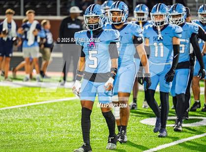 Thumbnail 2 in Silsbee vs. Sweeny (UIL 4A D2 Football Bi-District) photogallery.