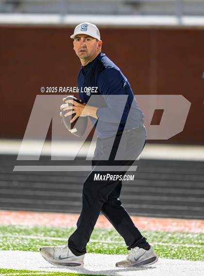 Thumbnail 2 in Silsbee vs. Sweeny (UIL 4A D2 Football Bi-District) photogallery.