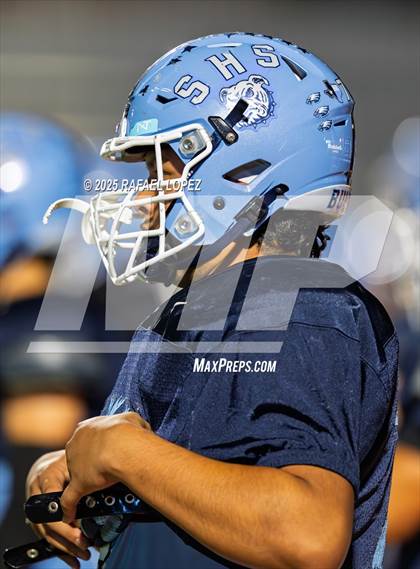 Thumbnail 1 in Silsbee vs. Sweeny (UIL 4A D2 Football Bi-District) photogallery.