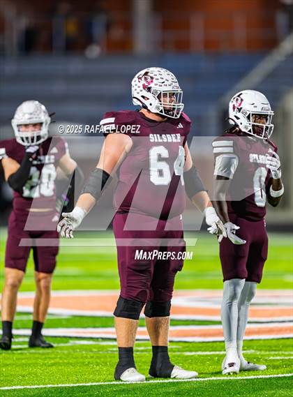 Thumbnail 1 in Silsbee vs. Sweeny (UIL 4A D2 Football Bi-District) photogallery.