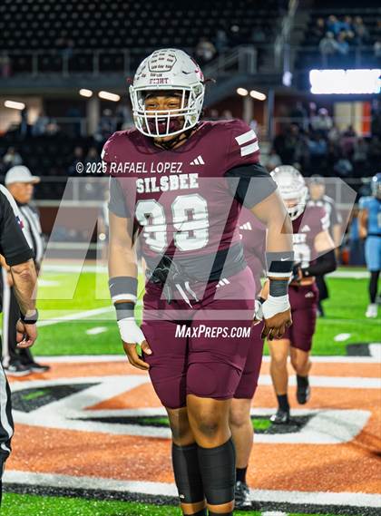 Thumbnail 2 in Silsbee vs. Sweeny (UIL Football 4A D2 Bi-District) photogallery.