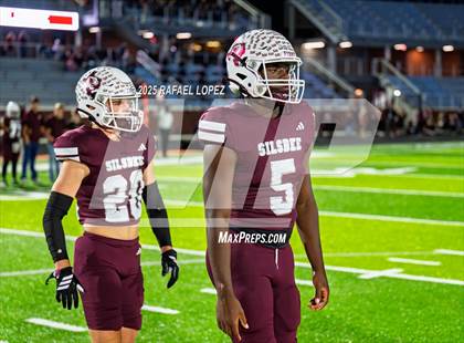 Thumbnail 1 in Silsbee vs. Sweeny (UIL 4A D2 Football Bi-District) photogallery.