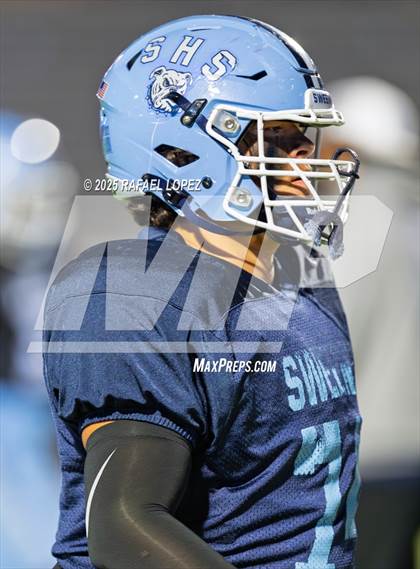 Thumbnail 2 in Silsbee vs. Sweeny (UIL Football 4A D2 Bi-District) photogallery.