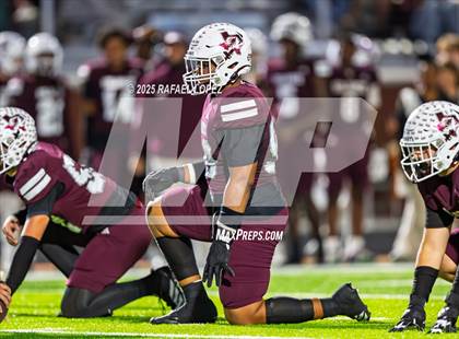 Thumbnail 1 in Silsbee vs. Sweeny (UIL 4A D2 Football Bi-District) photogallery.