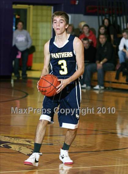 Thumbnail 2 in Bucktail vs. Northern Potter (Coudersport Holiday Tournament) photogallery.