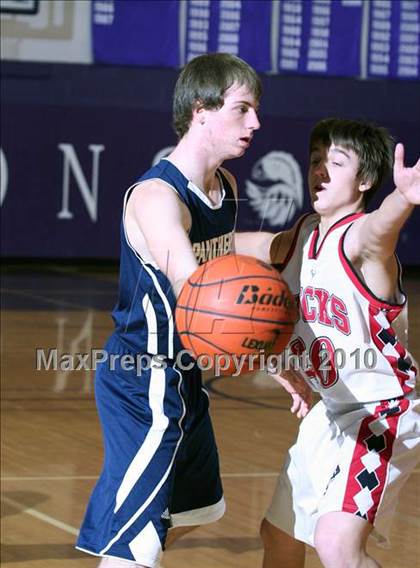 Thumbnail 3 in Bucktail vs. Northern Potter (Coudersport Holiday Tournament) photogallery.