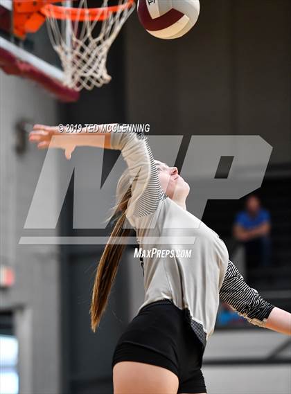 Thumbnail 3 in Marshall @ Perryville photogallery.