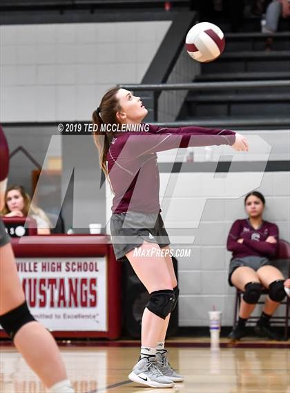 Thumbnail 3 in Marshall @ Perryville photogallery.