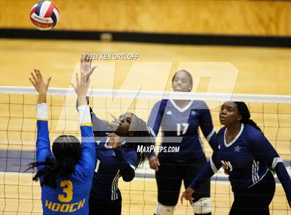 Thumbnail 1 in South Gwinnett @ Chattahoochee photogallery.