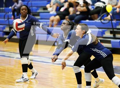 Thumbnail 1 in South Gwinnett @ Chattahoochee photogallery.