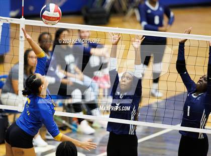 Thumbnail 3 in South Gwinnett @ Chattahoochee photogallery.