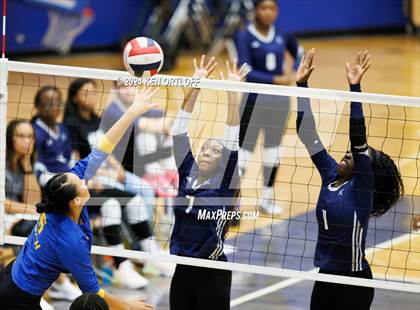 Thumbnail 2 in South Gwinnett @ Chattahoochee photogallery.