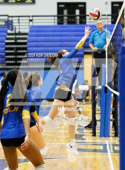 Thumbnail 1 in South Gwinnett @ Chattahoochee photogallery.