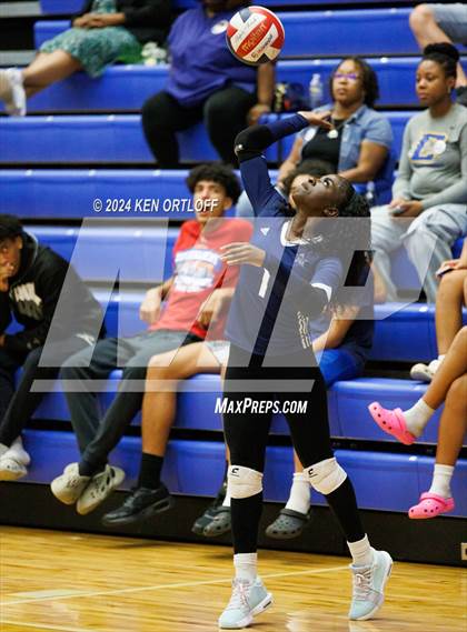 Thumbnail 2 in South Gwinnett @ Chattahoochee photogallery.