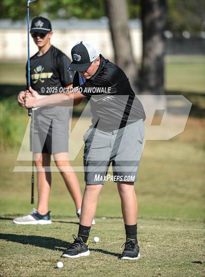 Thumbnail 3 in JV: Greenville Wright Park Invitational photogallery.