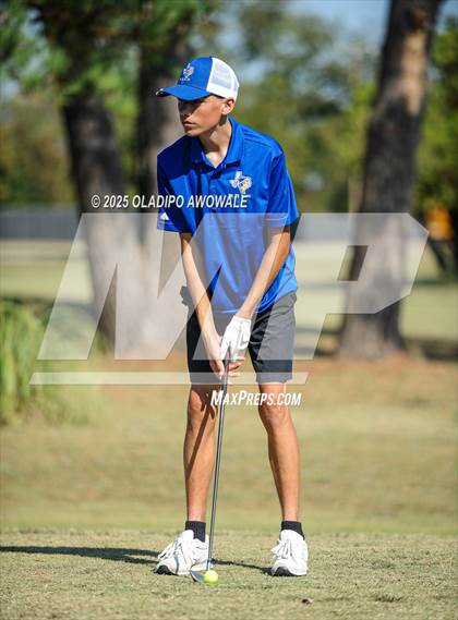 Thumbnail 2 in JV: Greenville Wright Park Invitational photogallery.