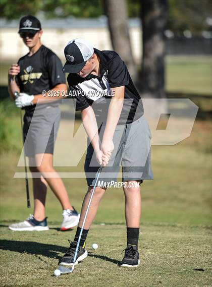 Thumbnail 1 in JV: Greenville Wright Park Invitational photogallery.