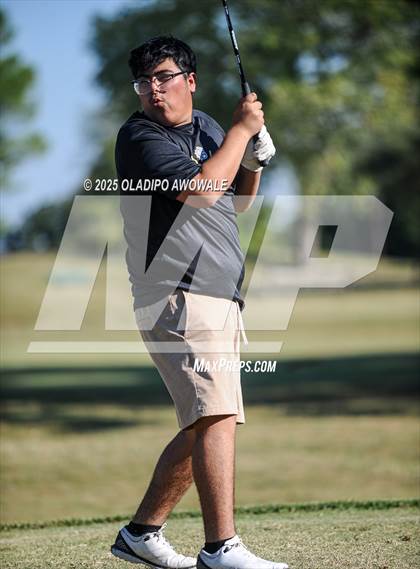 Thumbnail 1 in JV: Greenville Wright Park Invitational photogallery.