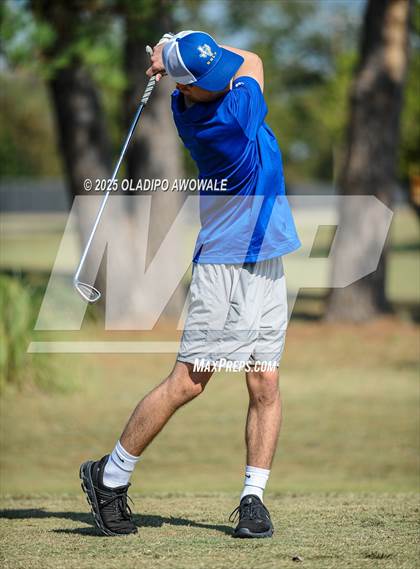 Thumbnail 2 in JV: Greenville Wright Park Invitational photogallery.